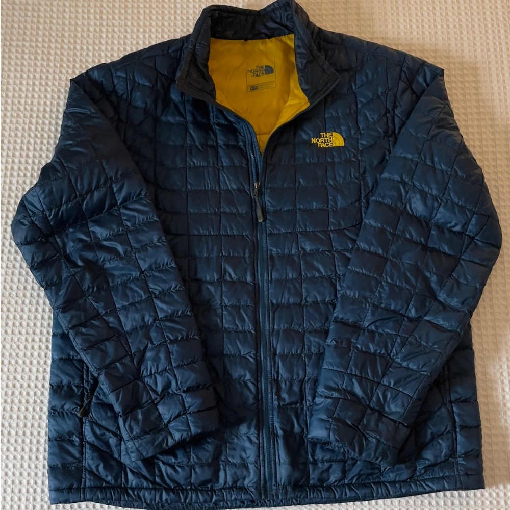 The North Face men’s Thermoball XL
